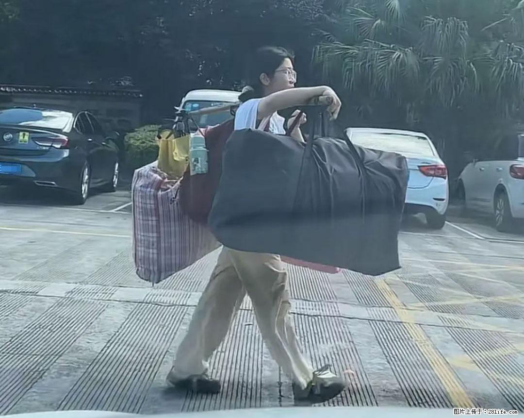 全网追的“扁担女孩”，找了一份暑假工，时薪12元 - 漳州生活资讯 - 漳州28生活网 zhangzhou.28life.com